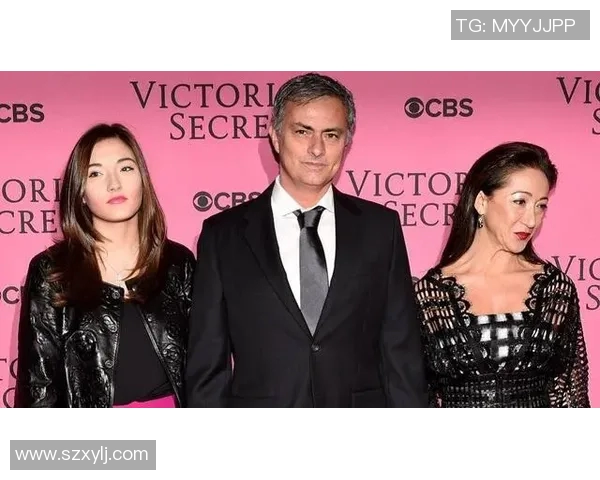 足球明星情感生活揭秘：他们的女友都是谁和怎样的故事